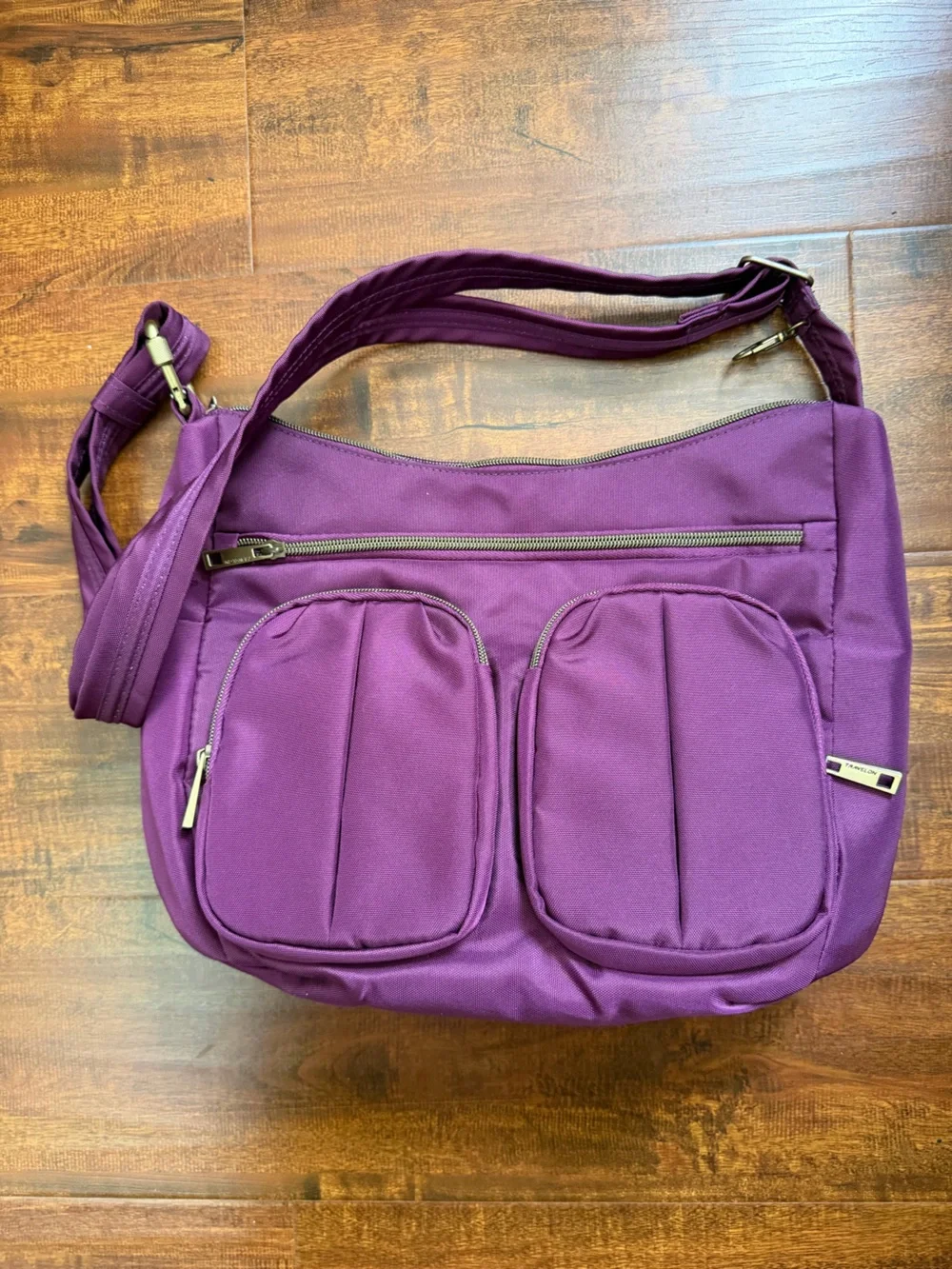 Travelon Stylish Crossbody shoulder Bag with wallet